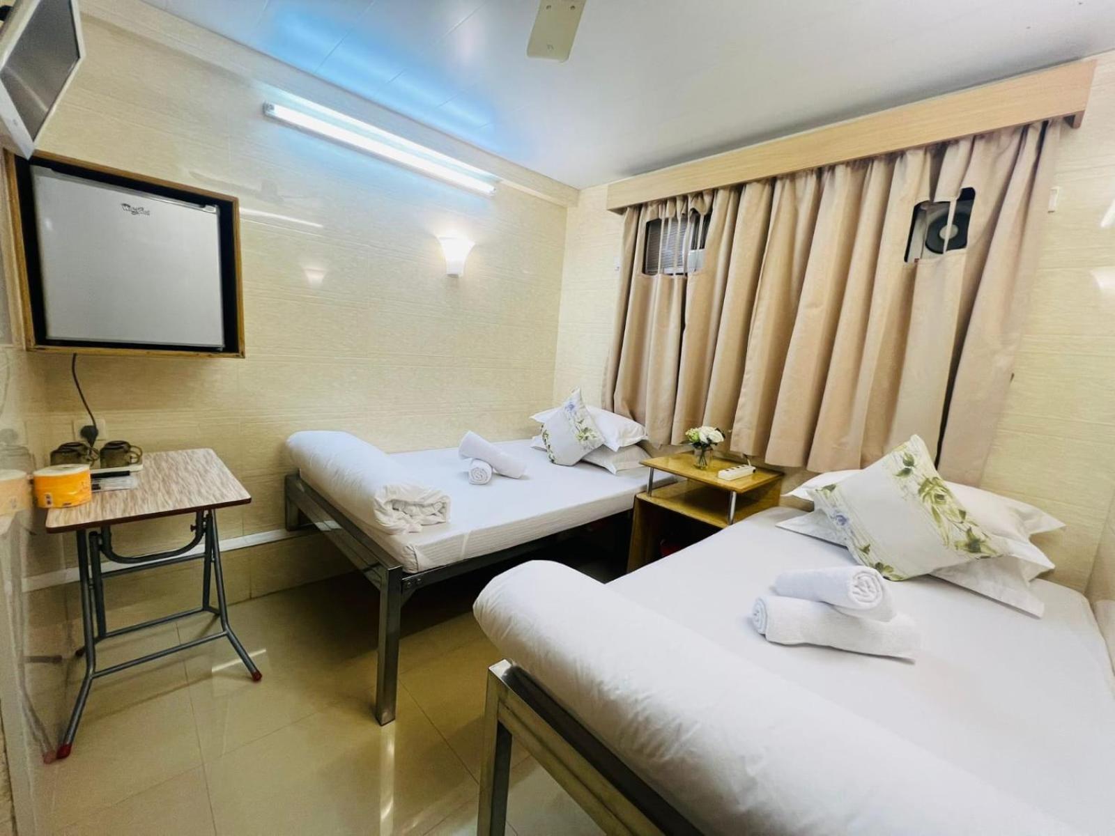 Holiday Guest House Гонконг Екстер'єр фото