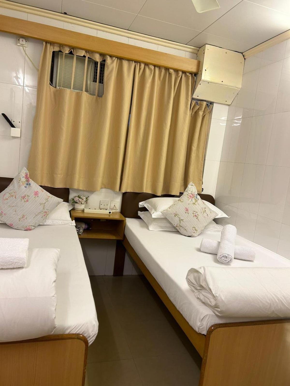 Holiday Guest House Гонконг Екстер'єр фото