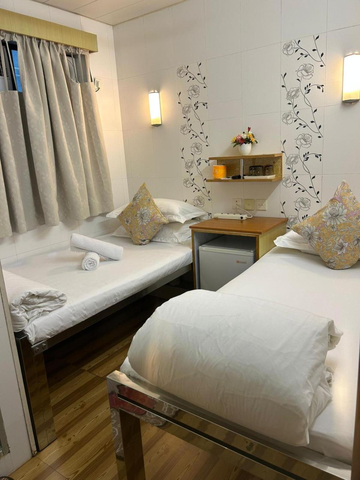 Holiday Guest House Гонконг Екстер'єр фото