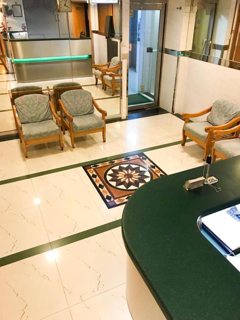 Holiday Guest House Гонконг Екстер'єр фото