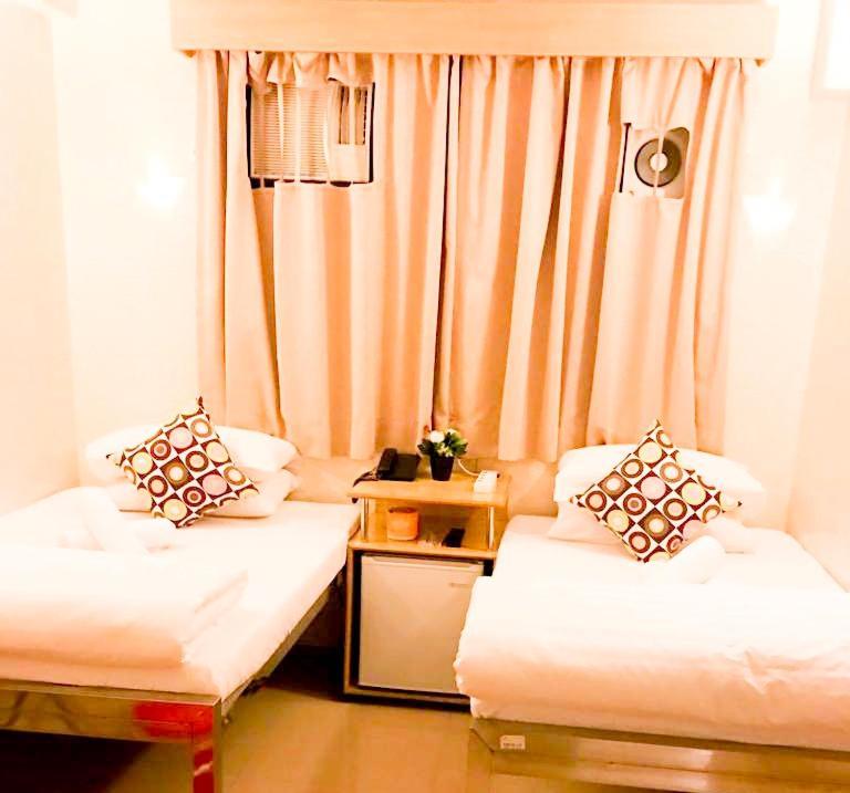 Holiday Guest House Гонконг Екстер'єр фото