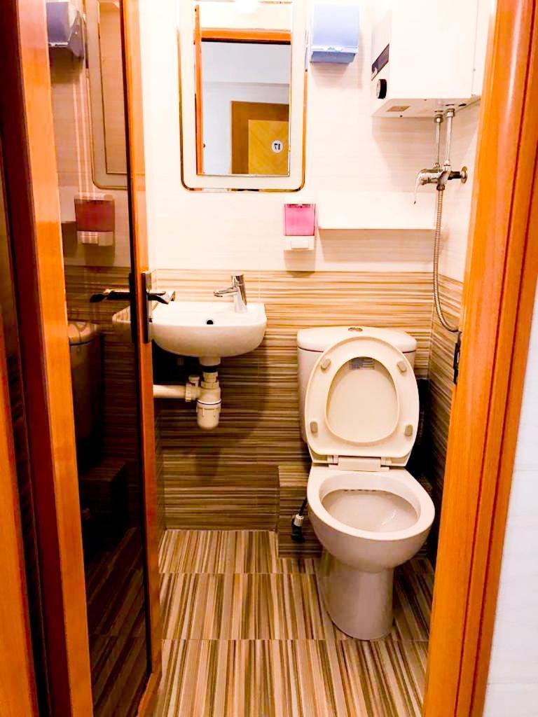 Holiday Guest House Гонконг Екстер'єр фото